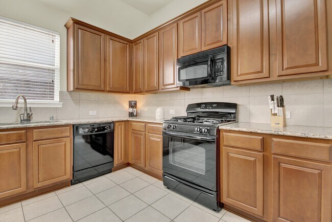 Building Photo - 15314 Hazen Point Dr