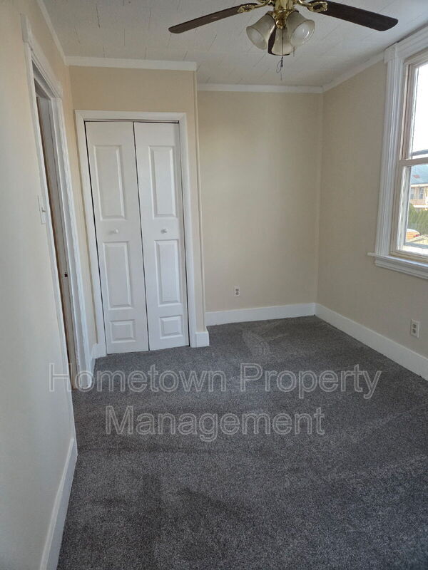 Building Photo - 309 Mifflin St