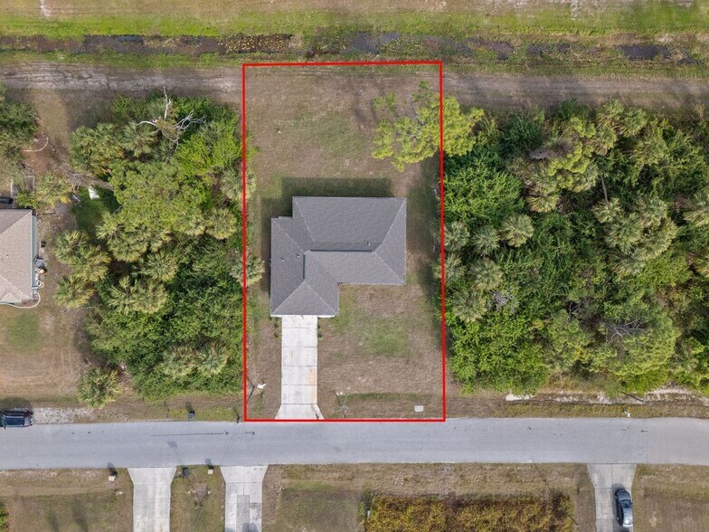 Building Photo - 2462 Ensenada Ln