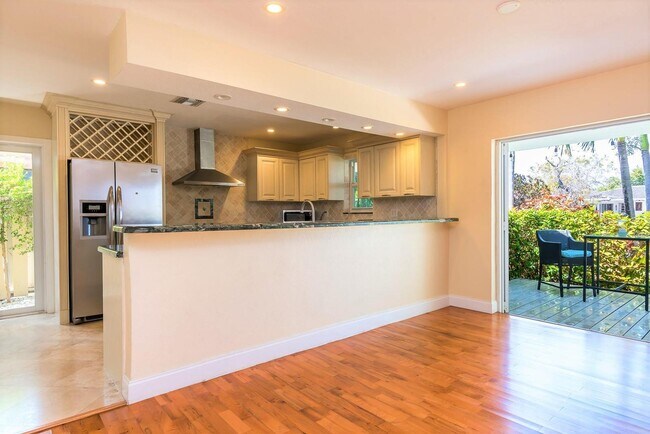 Building Photo - Northeast 16th Street, Fort Lauderdale, FL 33304 - 3 BR 3 BA single-family home