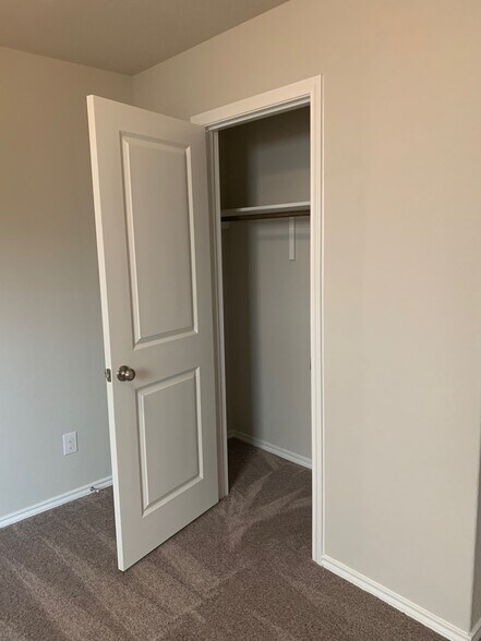Building Photo - 4114 Mesa Cove