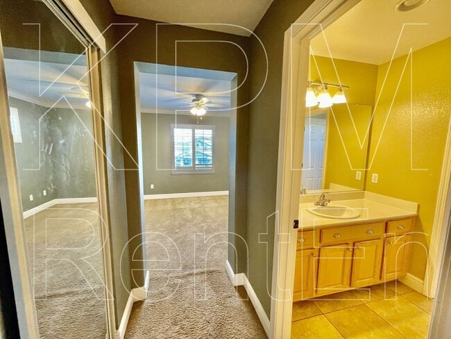 Building Photo - 5879 Riverbank Cir