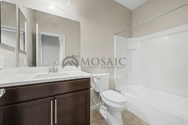Building Photo - 10617 S 54th Ln