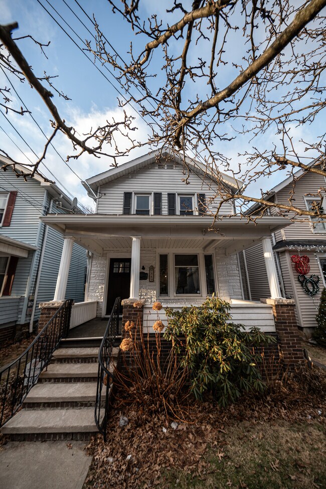 Building Photo - 849 S Franklin St