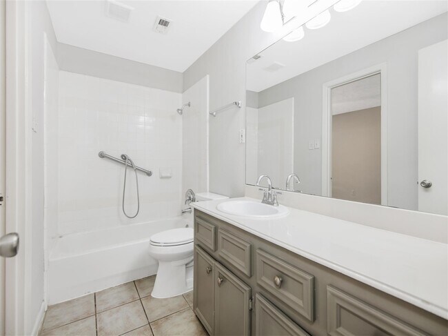 Building Photo - 5830 Ettrick Dr