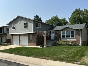 Building Photo - 9319 W 92nd Ave