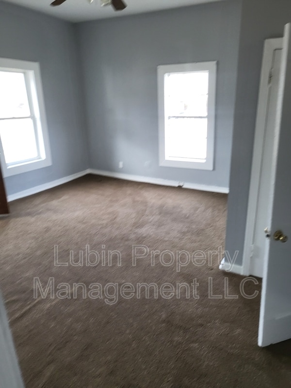 Building Photo - 1490 Dallas St