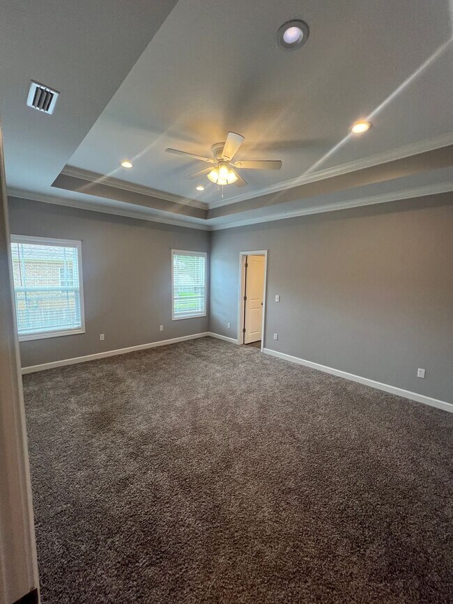 Building Photo - 112 Bellwood Trail