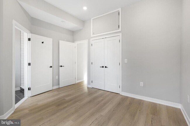 Building Photo - 919 N 15th St