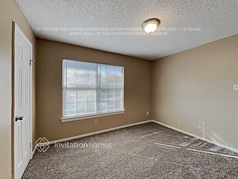 Building Photo - 3409 Windchase Dr