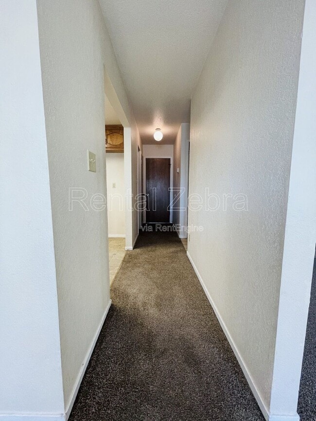 Building Photo - 3068 Colony Park Dr