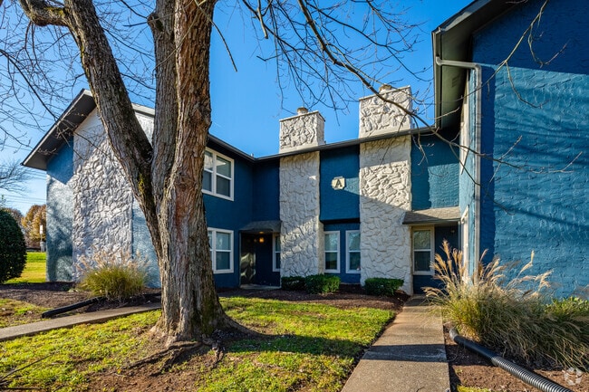 Building Photo - Willow Creek Apartments