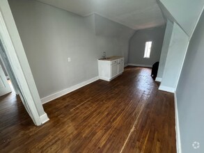 Building Photo - 17126 San Juan Dr