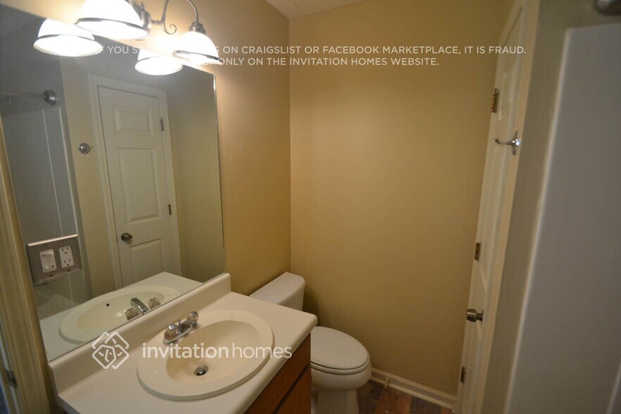 Building Photo - 12 Hale Haven Dr