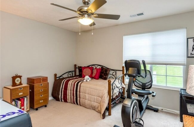 Building Photo - Crestmont 104