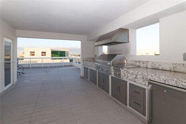 Building Photo - 10501 NW 66th St