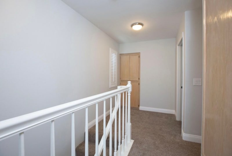 Building Photo - 564 9th St