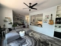 Building Photo - 2403 Glenarm Pl