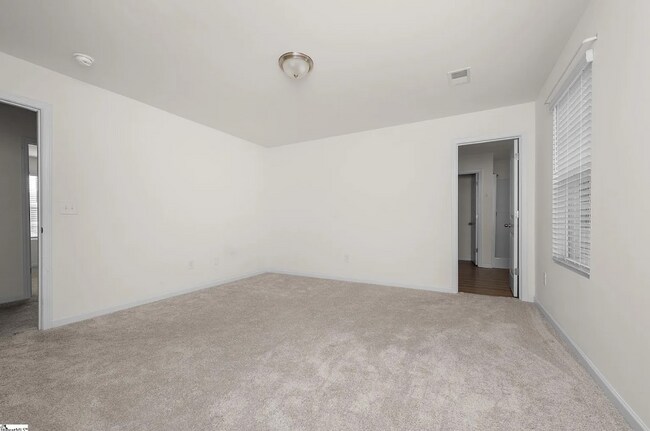 Building Photo - 422 Seaborn Cir