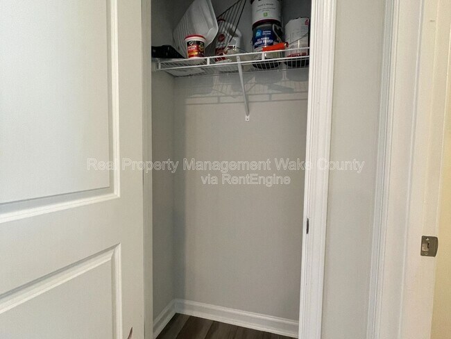 Building Photo - 2727 Chert Ln