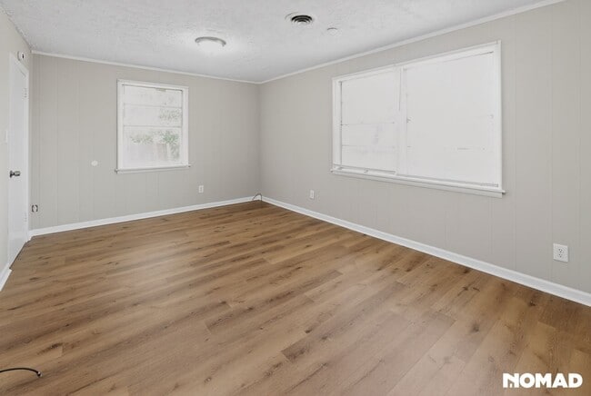 Building Photo - 3217 Cotton St