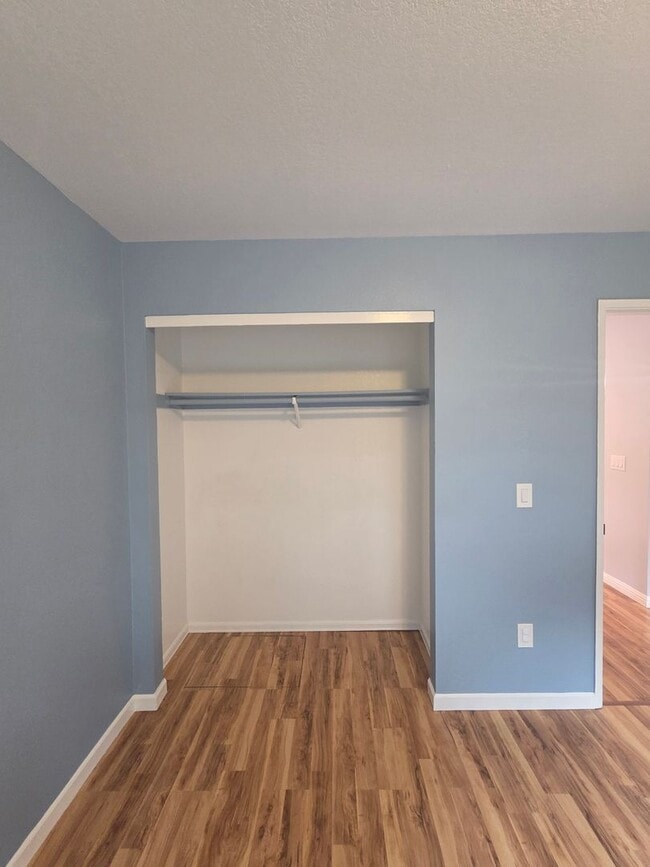 Building Photo - **Move - In Specials Available ! Reduced D...
