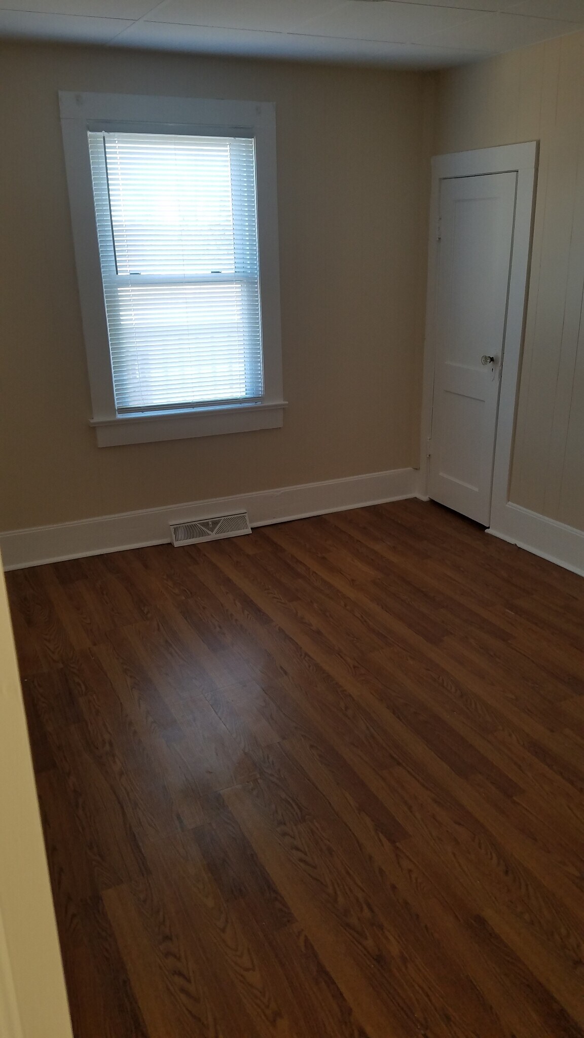 Building Photo - 570 McGlamery Rd