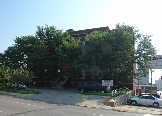 Primary Photo - Fifth Avenue Apartments