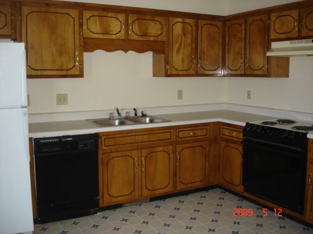 Building Photo - 3 Bedroom Pet Friendly Home For Rent Near ...