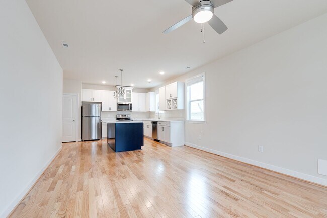 Building Photo - 1206 N 30th St