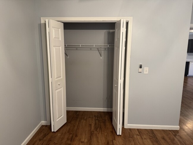 Building Photo - 180 Wild Rose Ln