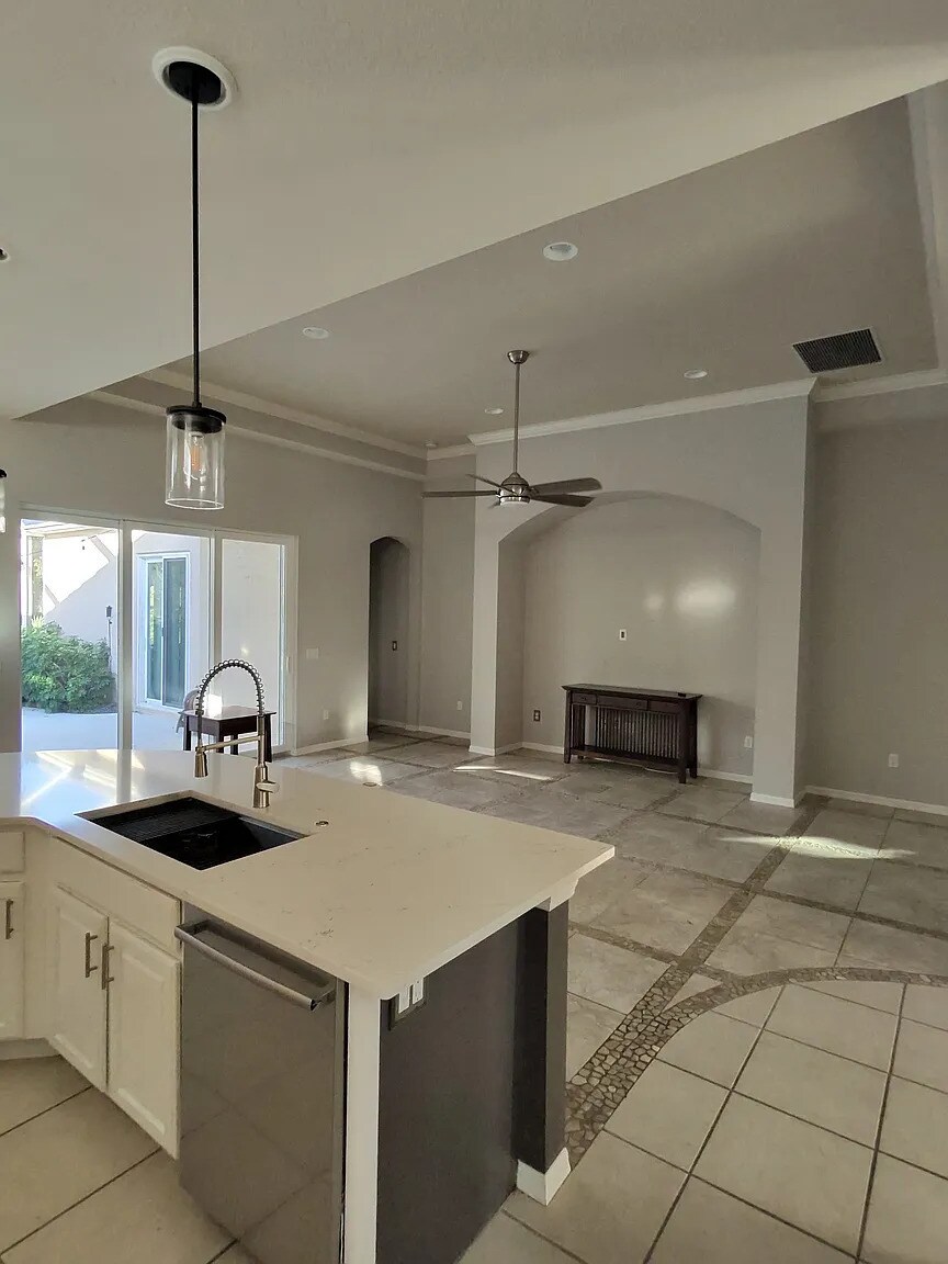 Building Photo - 4353 Reflections Pky