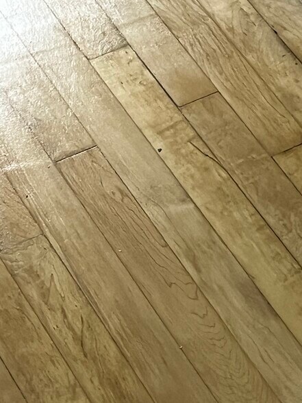 Building Photo - 2943 N Newhall St