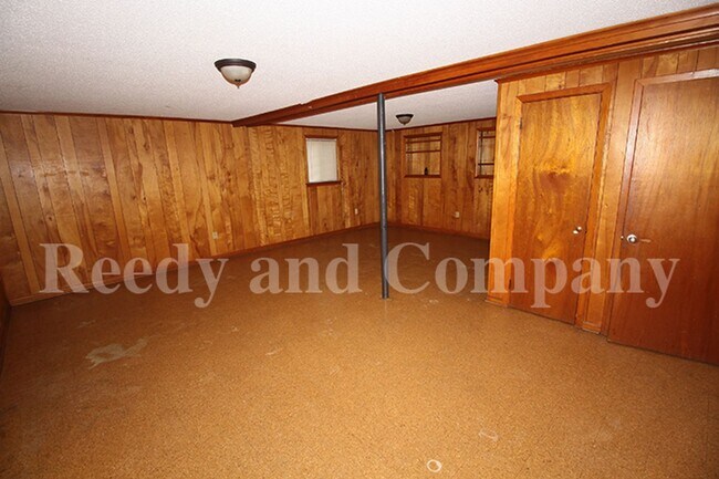 Building Photo - 3635 W Big Bend Dr