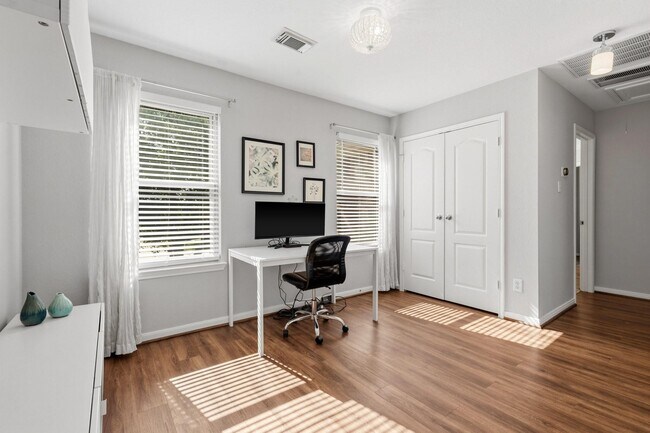 Building Photo - 9426 Coatsworth Dr