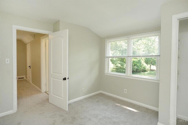 Building Photo - 1090 Birney Ln