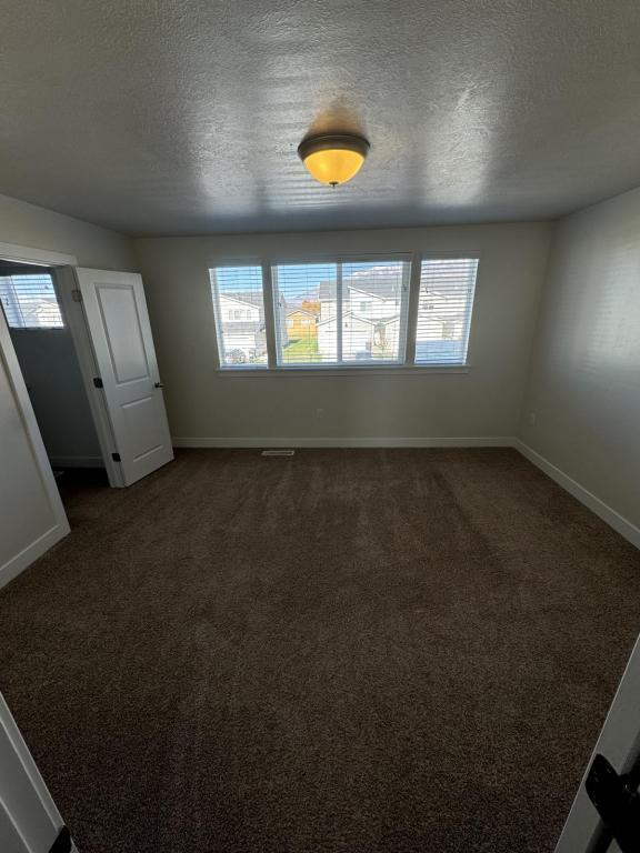 Building Photo - 990 W 600 S