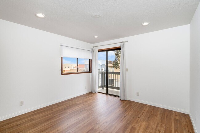 Building Photo - Modern Elegance Meets Ocean Breezes – Full...