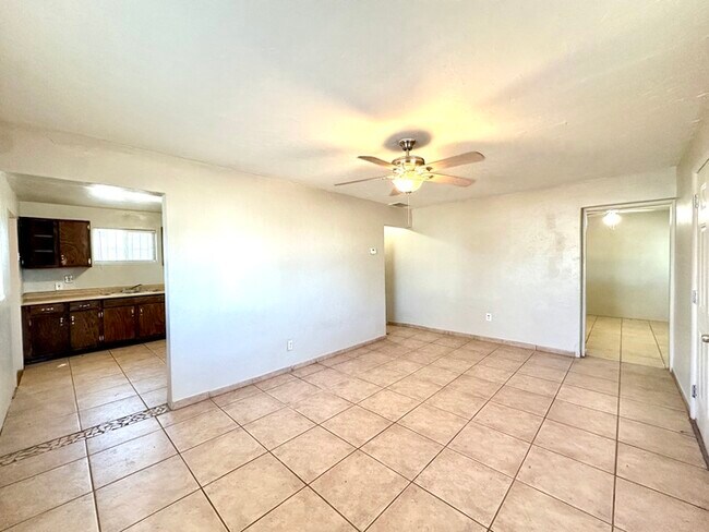 Building Photo - 1/2 OFF Move In Special! House with Gigant...