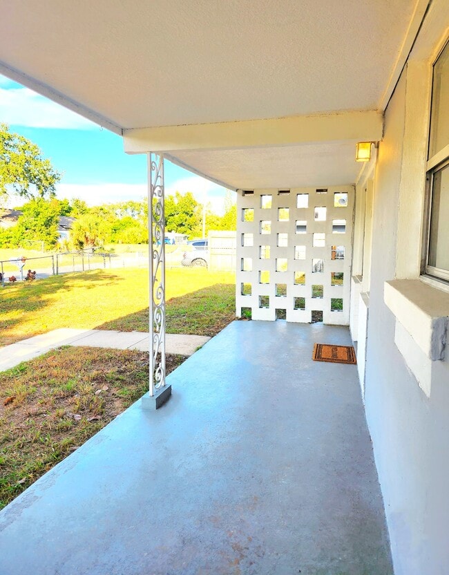 Building Photo - 1327 Eugene Black St