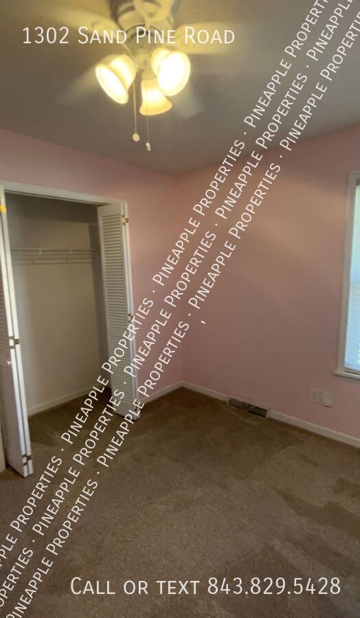 Building Photo - 1302 Sand Pine Rd