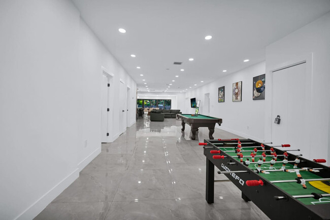 Building Photo - 112 NW 53rd St