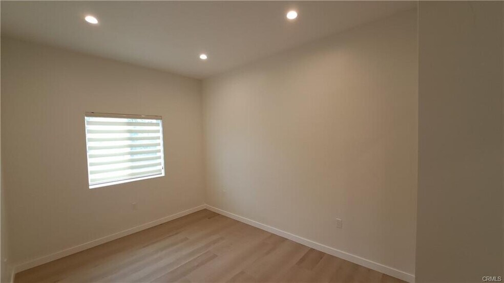 Building Photo - 1658 Del Valle Ave