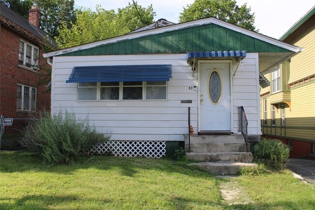 Primary Photo - 51 Marshall St