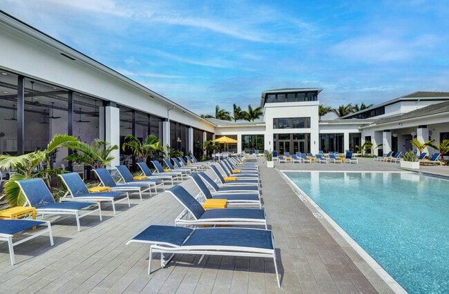 Building Photo - 17222 Blue Bayou Dr