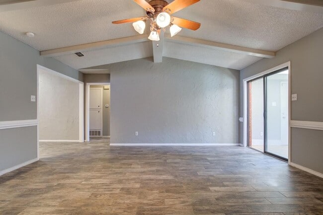 Building Photo - Pre-leasing this Beautiful 3/2/2 Home! Available JULY 1st