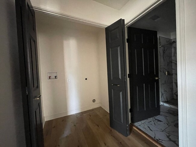 Building Photo - Fresh-Start Haven – Move-In Ready 3-Bed Gem!