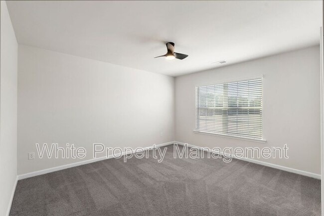 Building Photo - 2039 Morning Gold Dr