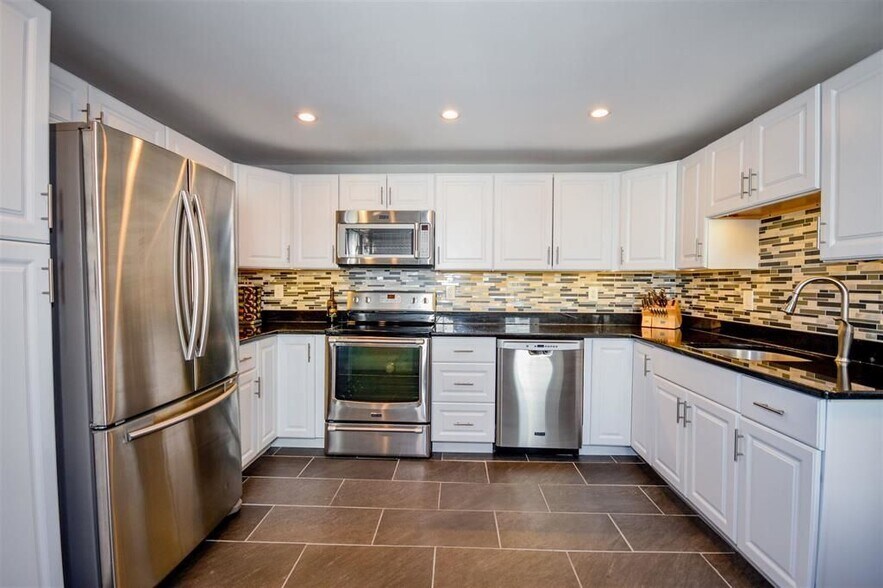 Building Photo - 87 Union, 2