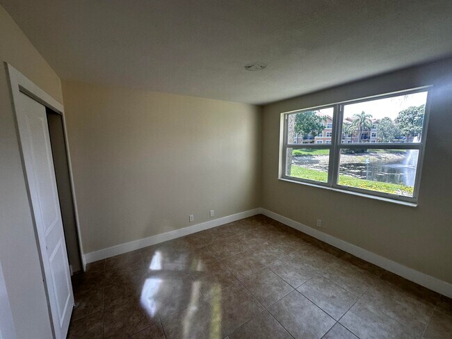 Building Photo - 8955 Wiles Rd